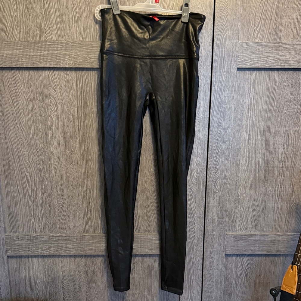 SPANX Black Leggings with Red Tag